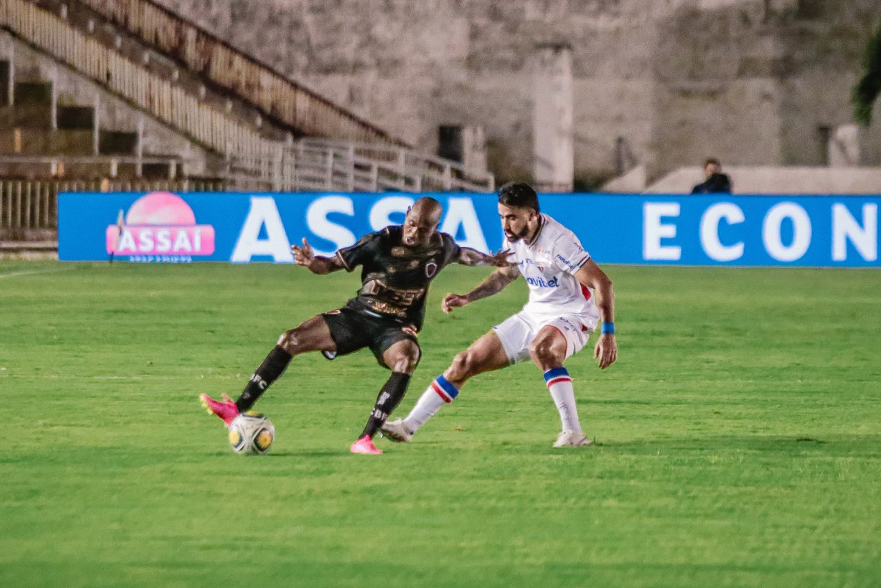 Botafogo-PB e Fortaleza se enfrentaram no Almeidão pela quinta rodada da Copa do Nordeste