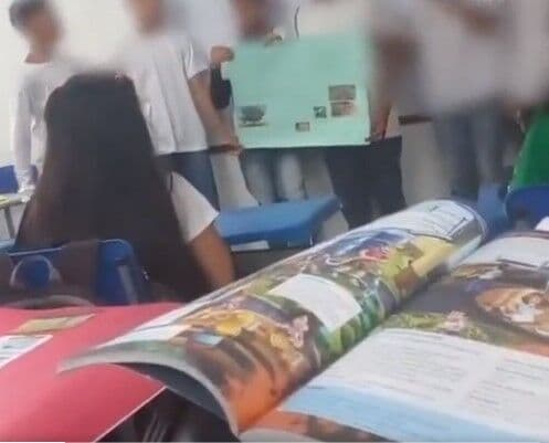 Aluno ataca colega de turma com golpes de caneta em escola de Manaus; vídeo