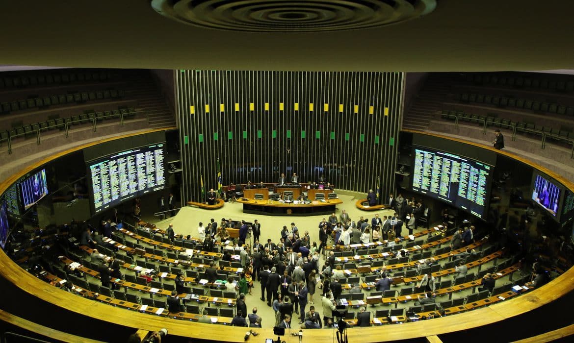 Congresso Nacional analisa veto ao PL da dosimetria e pode derrubar decisão de Lula