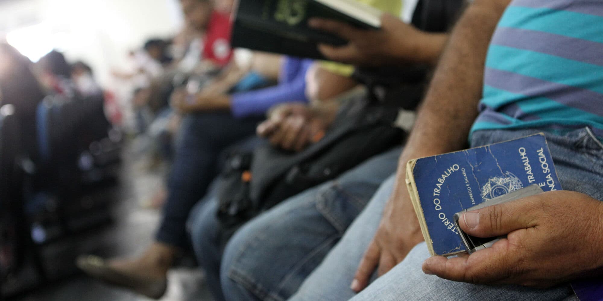 Sine oferece mais de 300 vagas de emprego em 11 municípios paraibanos; confira