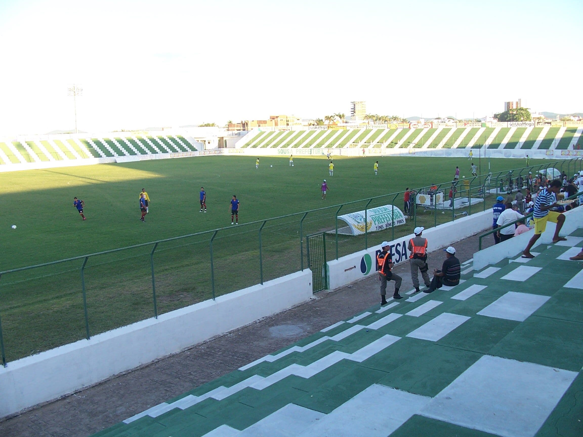 Campinense vence Sousa no Marizão