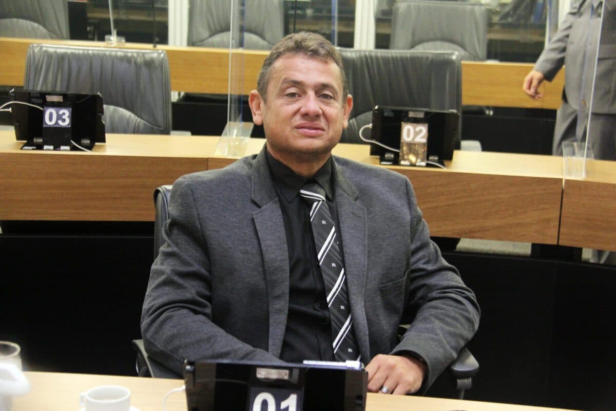 Wallber Virgolino oficializa candidatura a prefeito de Cabedelo e diz que vai buscar apoio de André Coutinho