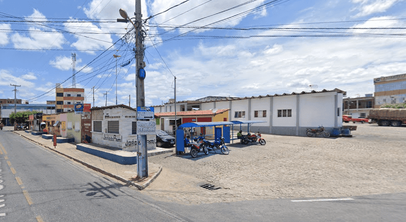 TCE intima prefeito de Piancó para explicar doação de terreno da rodoviária da cidade a faculdade privada