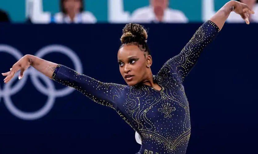 Rebeca Andrade é tricampeã Mundial de Salto na ginástica artística