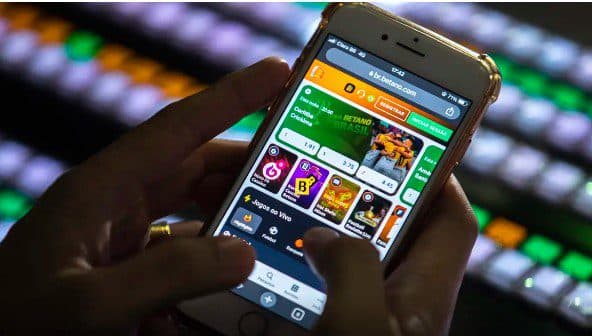 Após suspender 14 bets, Fazenda anuncia 40 processos contra sites de aposta