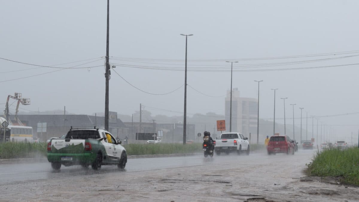 Inmet emite alerta de acumulado de chuva para 43 municípios da Paraíba nesta terça-feira