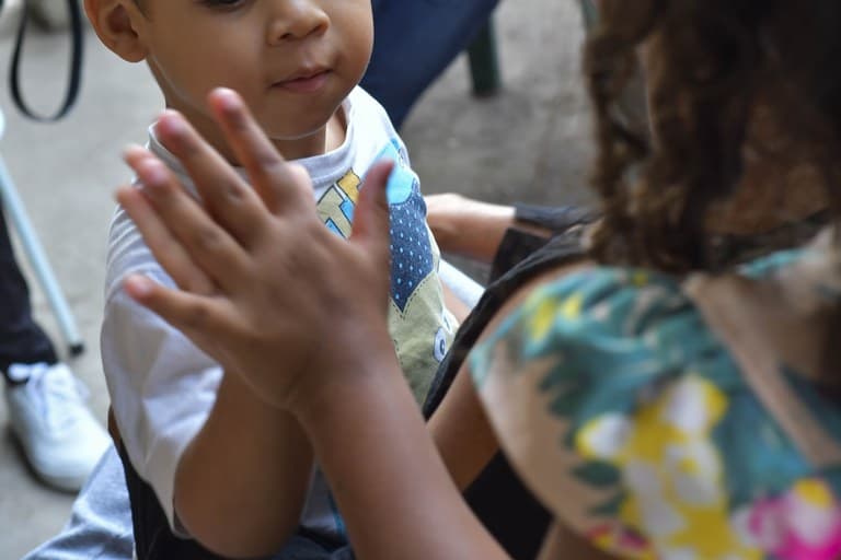 Sancionada lei que inclui órfãos de vítimas de feminicídio como beneficiários do Programa Paraíba que Acolhe