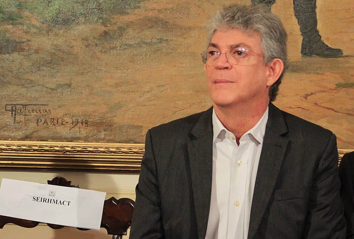 Ministro Gilmar Mendes revoga bloqueio de bens de Ricardo Coutinho na Operação Calvário