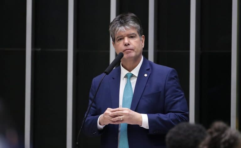 Ruy Carneiro defende 5X2 e diz empresários e trabalhadores saem ganhando: "produção e qualidade aumentam"