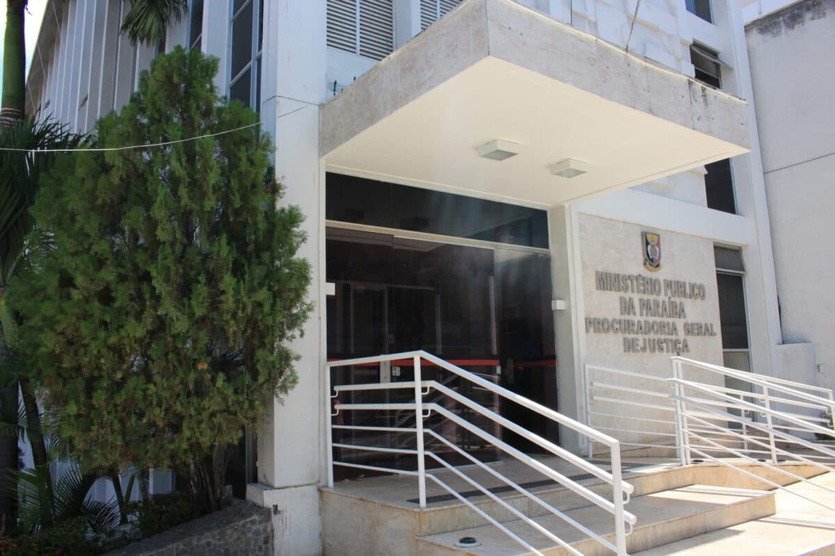 MPPB pede multa e bloqueio de verbas após Prefeitura de Lucena descumprir TAC dos Lixões