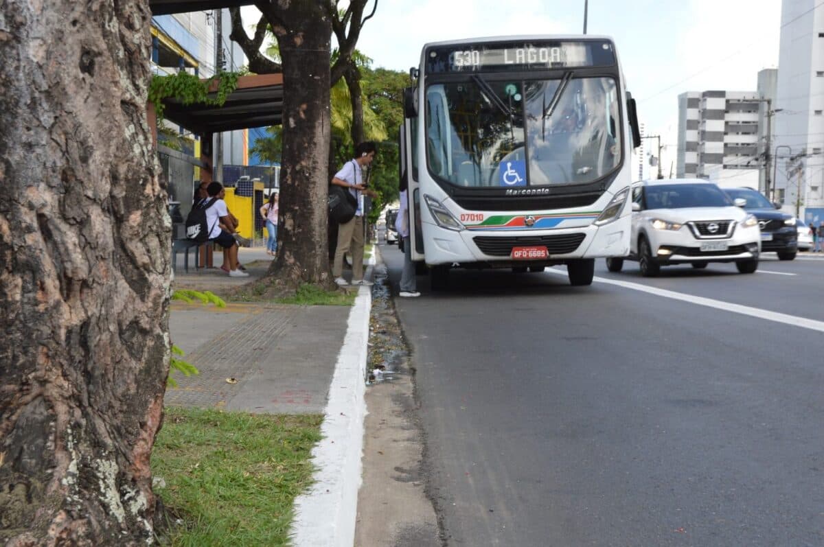 Ônibus do transporte público de João Pessoa circulam com quadro reduzido neste Corpus Christi