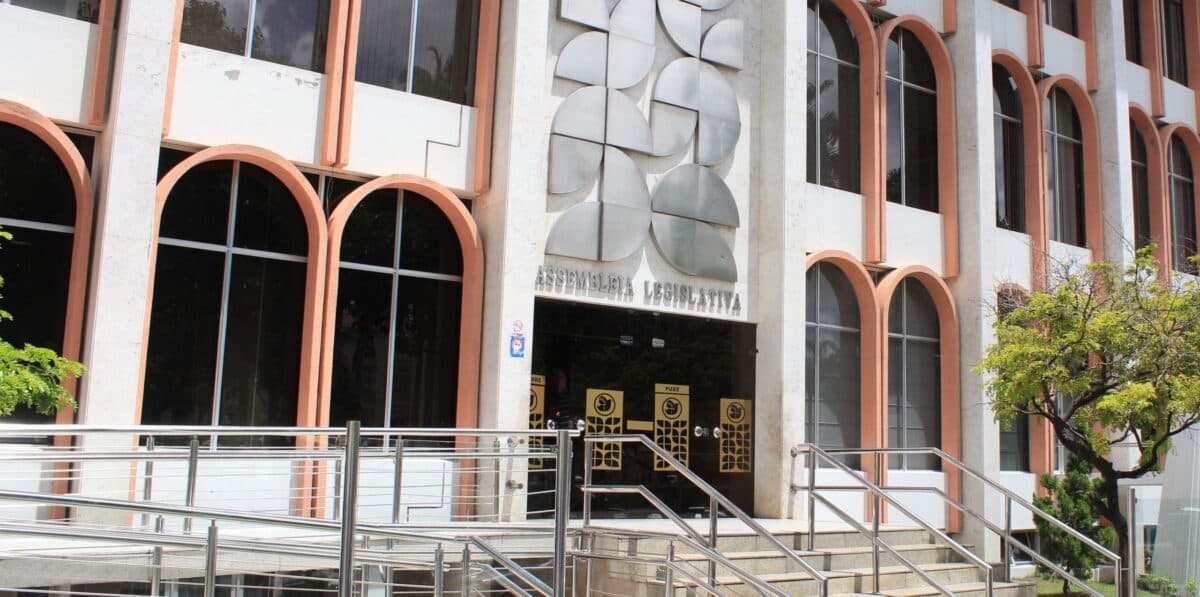 Assembleia aprova projeto para enviar pessoas em situação de rua na Paraíba a estados de origem