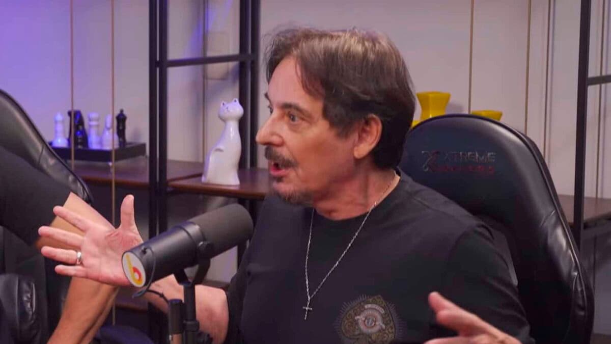 Morre Ricardo Schnetzer, a voz brasileira de Tom Cruise e Al Pacino, aos 72 anos