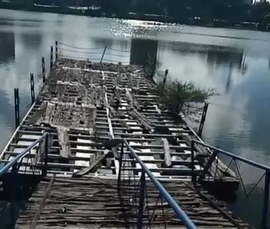 Cartão postal abandonado: píer aos pedaços na Lagoa chama atenção e gera apelo por restauração