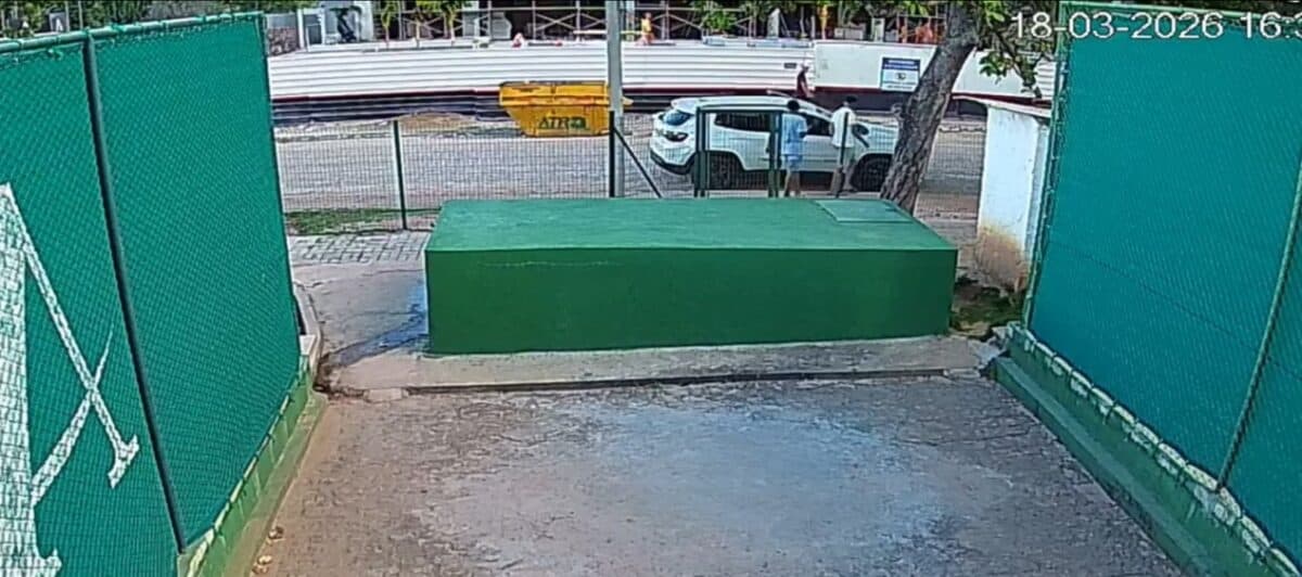 Grupo leva carro com motorista dentro próximo ao Centro Tenístico, em João Pessoa