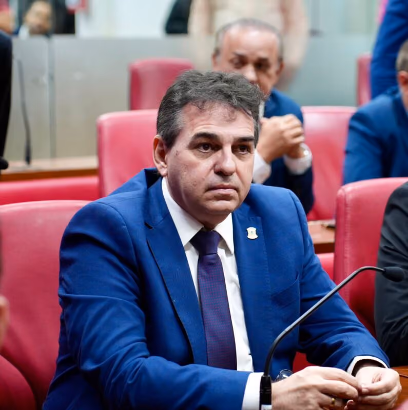 Fábio Carneiro rebate ataques contra Eduardo Carneiro, cobra retratação de Hugo e Nabor e respeito a aliados