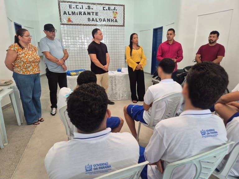 Fundac forma 11 jovens mecânicos em curso profissionalizante em João Pessoa