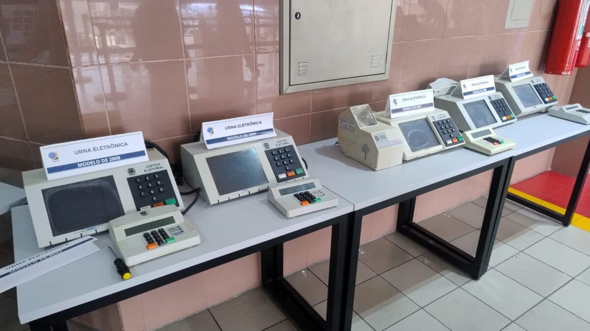 Nas primeiras horas de votação, 17 urnas foram substituídas na Paraíba, sendo 10 delas na cidade de João Pessoa.