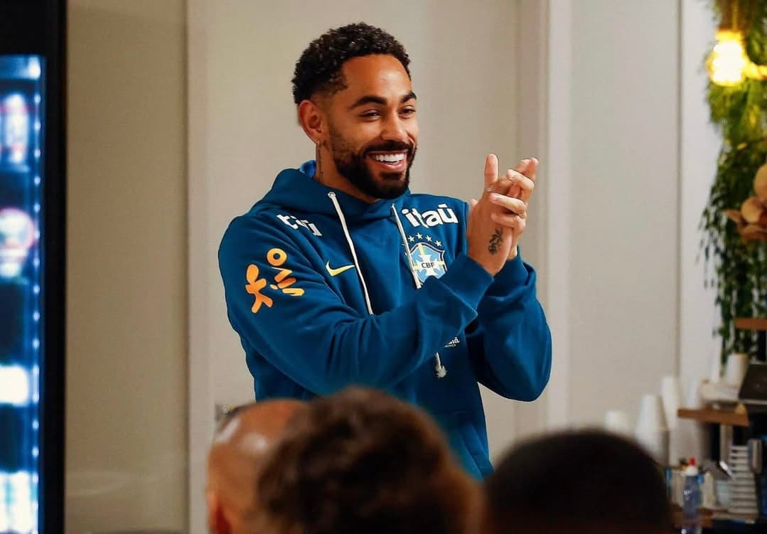 Matheus Cunha celebra primeira Copa do Mundo e apresentação no dia do aniversário: "Acho que é o destino"