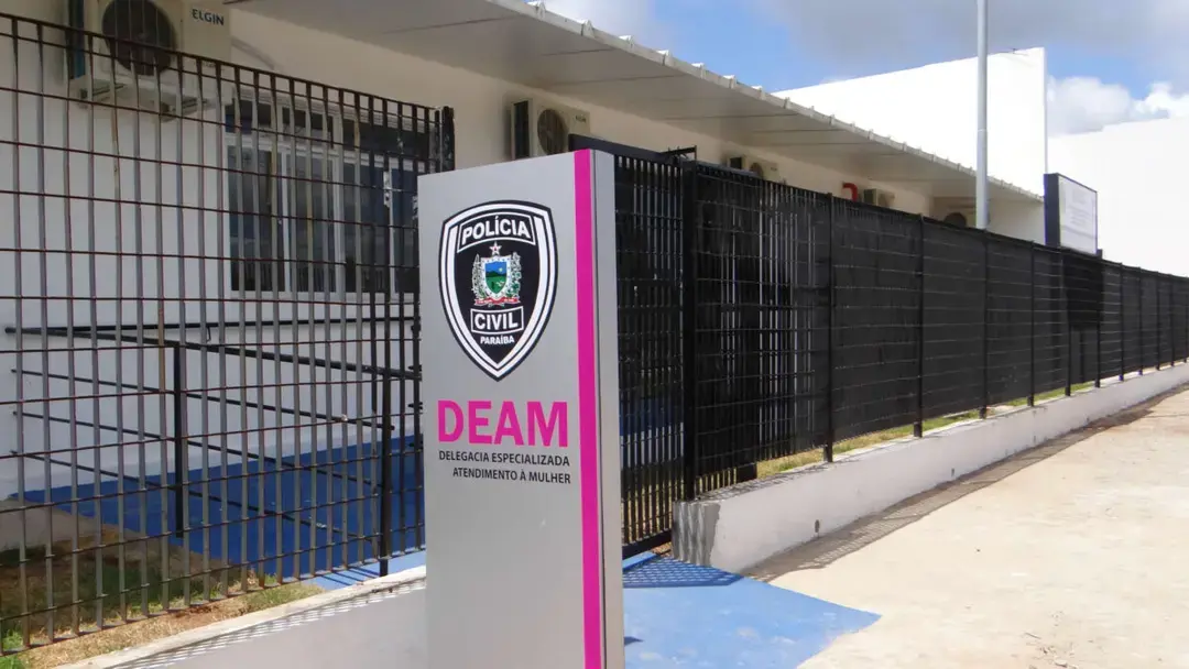 Homem é preso por torturar companheira e cortar cabelo e sobrancelhas da vítima em João Pessoa