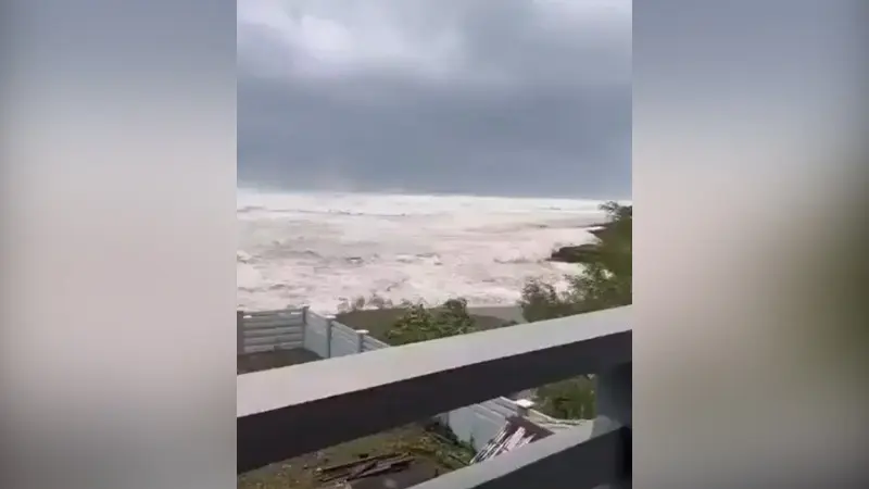 Ondas forte atingem costa de Palawan após terremoto nas Filipinas; alerta de tsunami foi emitido