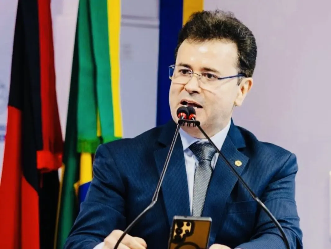 Após descontentamentos, Aledson Moura garante que oposição permanecerá unida na Assembleia