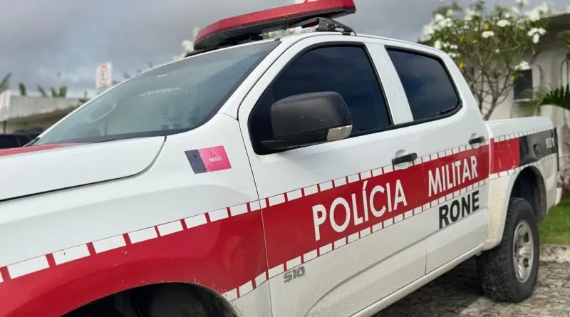 Polícia prende homem suspeito de esfaquear ex-companheira e enteado de 14 anos em Cabedelo