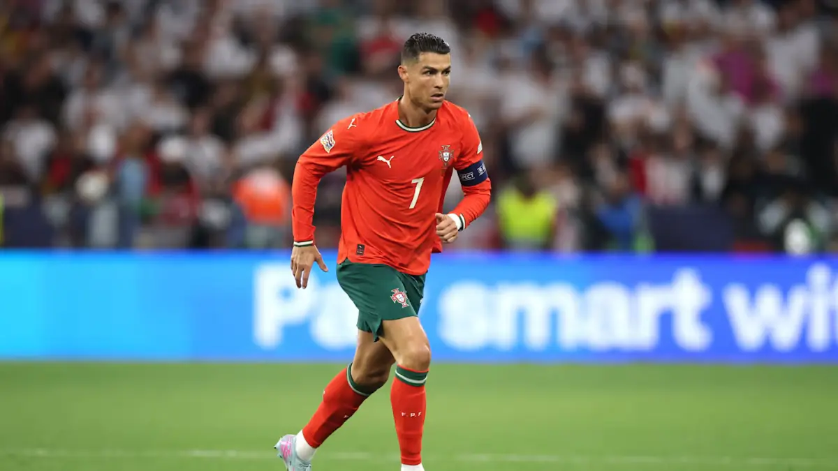 Copa do Mundo tem quatro jogos nesta quarta-feira, com estreias de Portugal e Inglaterra; veja onde assistir