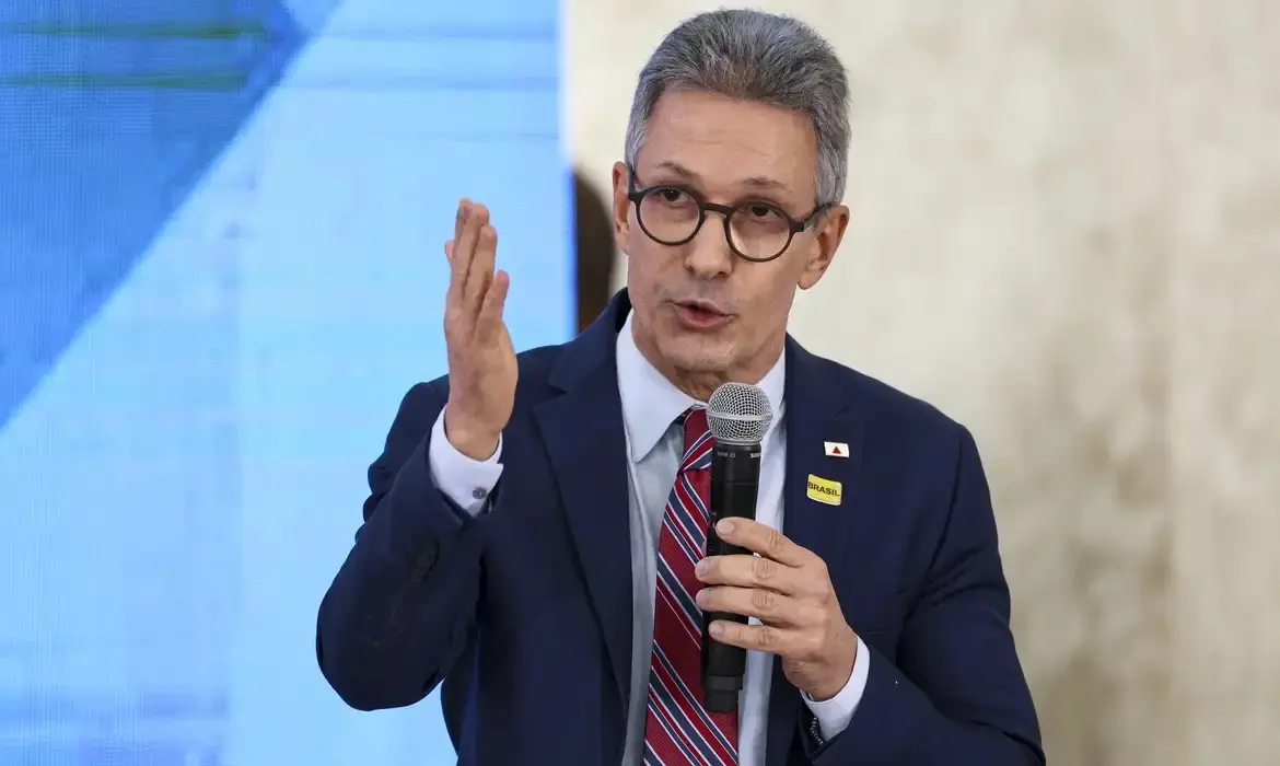 Na Paraíba, Zema acusa Governo Lula de "paternalista" e critica Bolsa Família: "deixou muita gente mal acostumada"