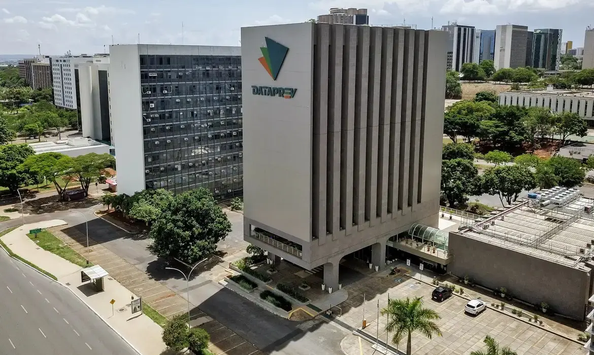 Dataprev abre inscrições de concurso com 212 vagas e salários de até R$ 10,6 mil; João Pessoa será local de prova