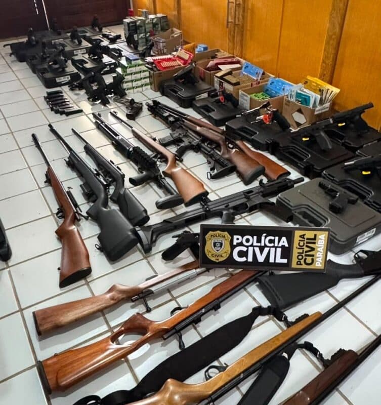 Operação prende sete suspeitos e apreende arsenal de armas no Sertão da Paraíba