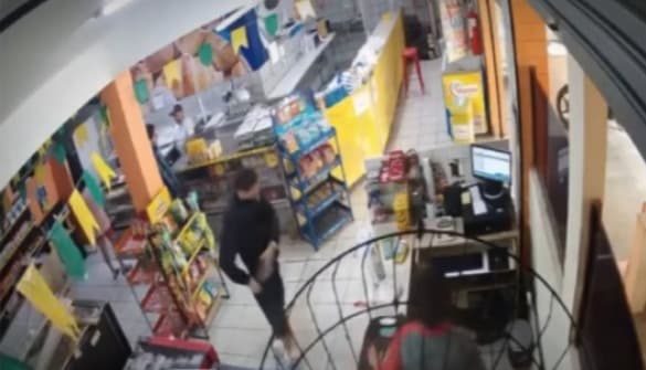 Preso homem suspeito de assaltar padaria em Intermares