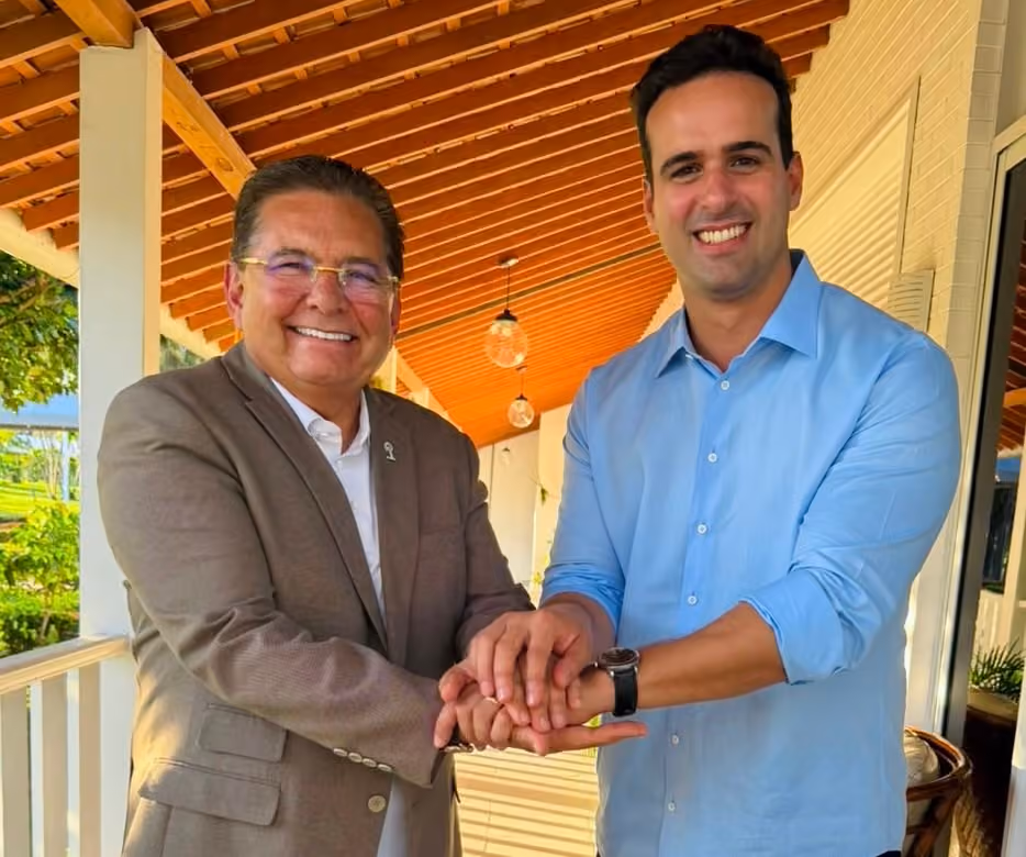 Adriano Galdino retoma diálogo com Lucas e confirma candidatura à presidência da ALPB no segundo biênio