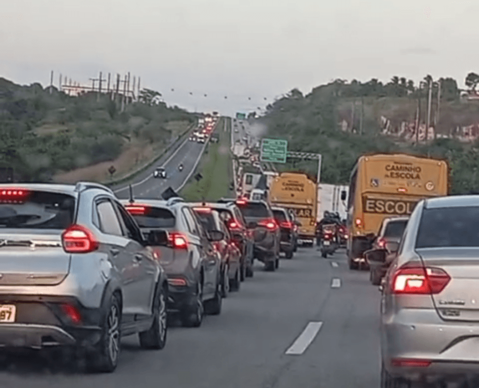 Homem fica gravemente ferido em acidente na BR-230, em Santa Rita