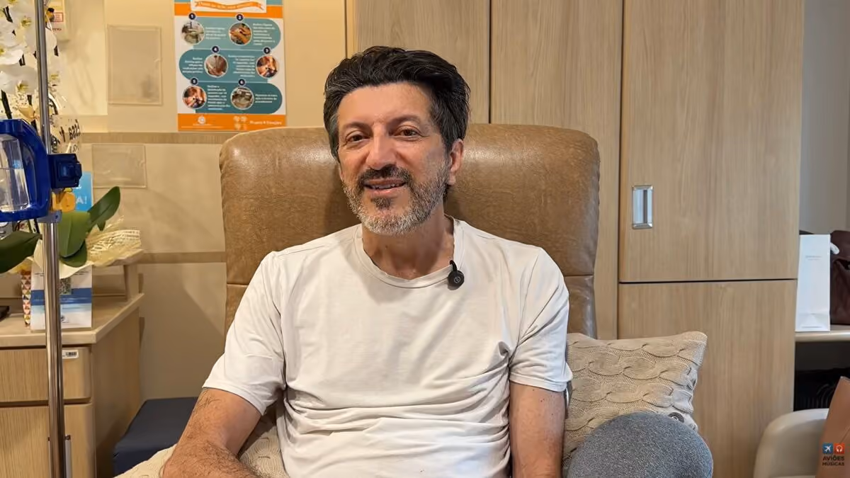 Lito Sousa recebe alta de hospital e segue com cuidados paliativos em casa