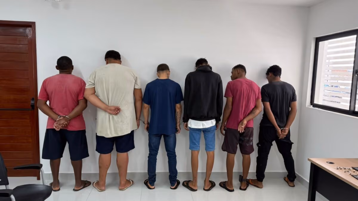 Polícia prende seis pessoas durante operação que investiga homicídio em Marcação