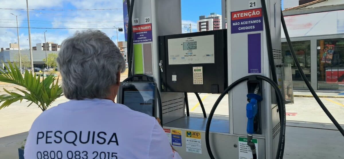 Menor preço do etanol sobe para R$ 4,43 e diesel S10 chega a R$ 7,99 em João Pessoa