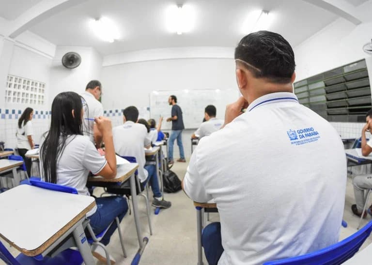 Feriadão: Governo da Paraíba transfere ponto facultativo do Dia do Professor para 16 de outubro