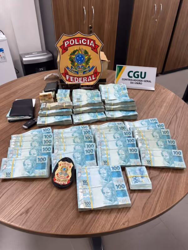 Polícia Federal apreende cerca de R$ 380 mil em operação que apura possível uso de recursos de empresa em financiamento irregular de campanha