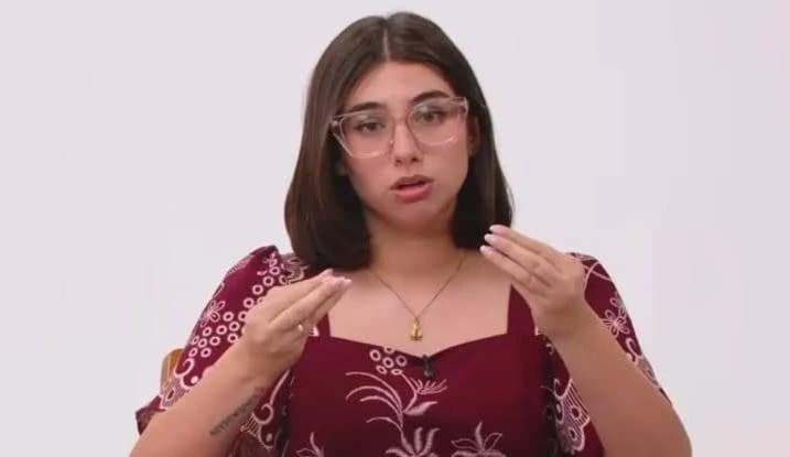 Crítica de políticas sociais, Eduarda Campopiano tem mãe no BPC há 7 anos