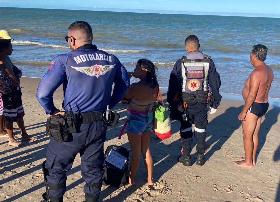 Homem morre afogado no mar da praia do Cabo Branco, em João Pessoa