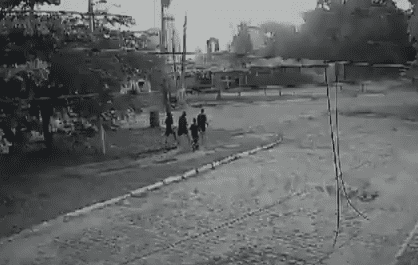 Câmeras flagram suspeitos de tentarem matar apresentador da TV Correio fugindo no bairro Brisamar, em João Pessoa