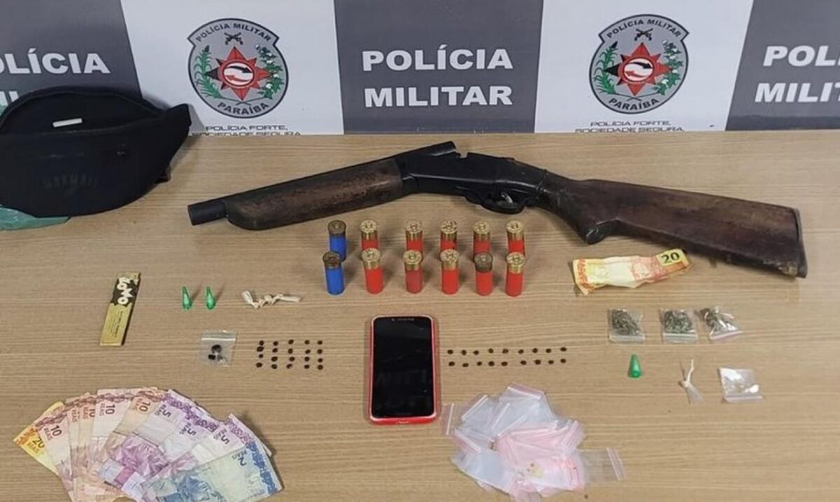 Polícia prende homem com arma, munições e drogas em João Pessoa