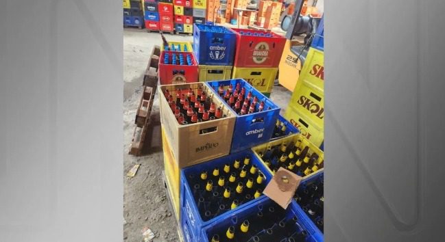 Polícia fecha fábrica de cerveja falsificada em São Paulo