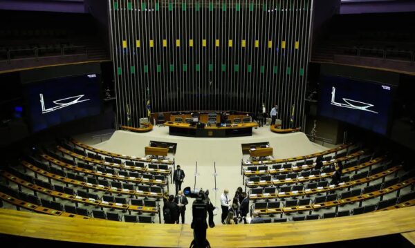 CCJ, Câmara, Projeto, Deputados pl anistia