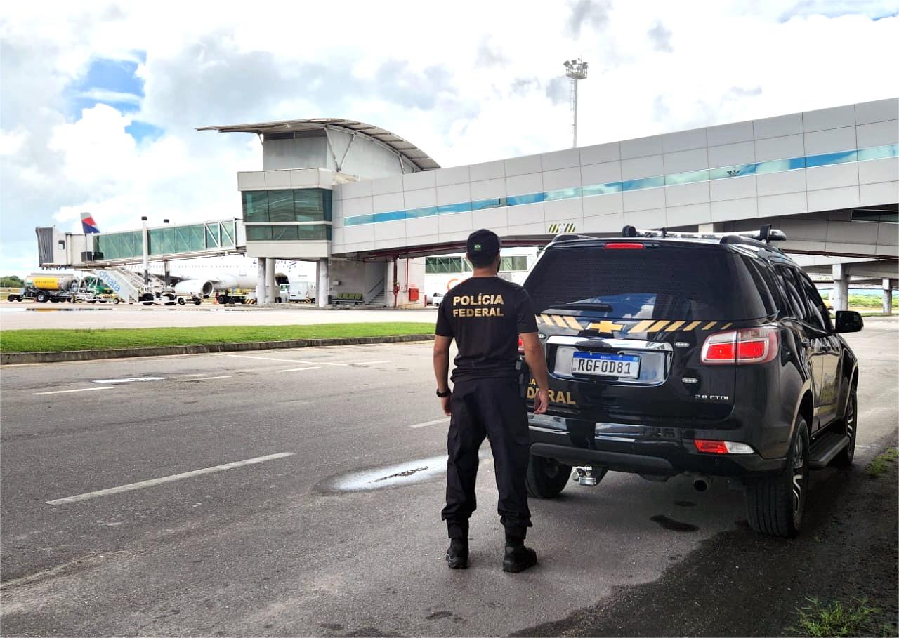 PF prende no aeroporto de Natal homem procurado pela Justiça da Paraíba