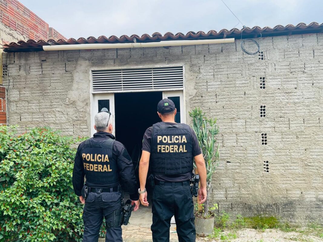 Polícia Federal deflagra operação contra tráfico de drogas e lavagem de dinheiro em Campina Grande e cumpre mandado de prisão