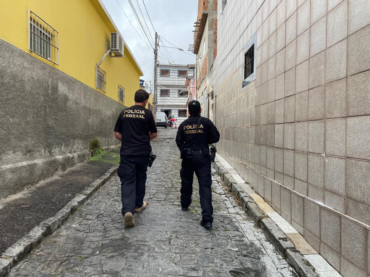 Polícia Federal cumpre mandados de prisão contra membros de organização criminosa por tráfico de drogas e lavagem de dinheiro na Paraíba