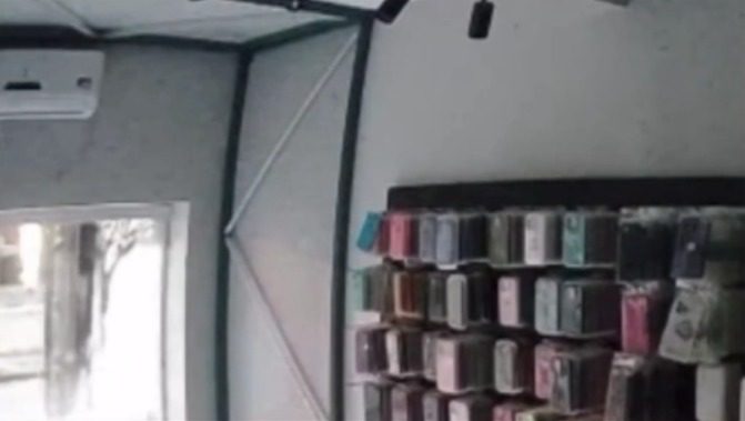Homem é preso e adolescentes apreendidas após furto em loja de iPhone na Paraíba