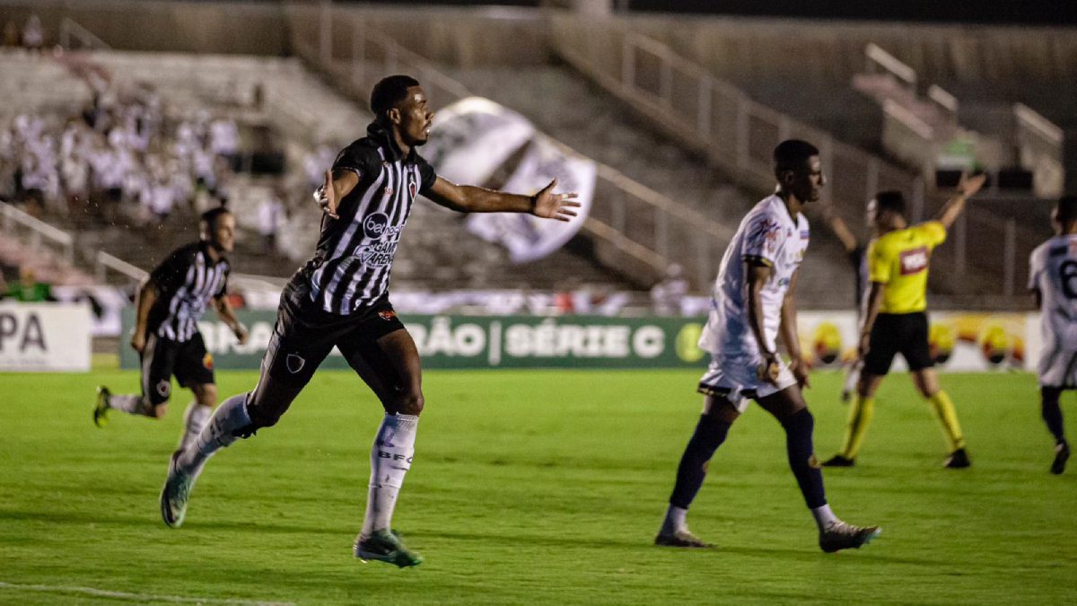 Jô - Créditos: Cristiano Santos / Botafogo-PB